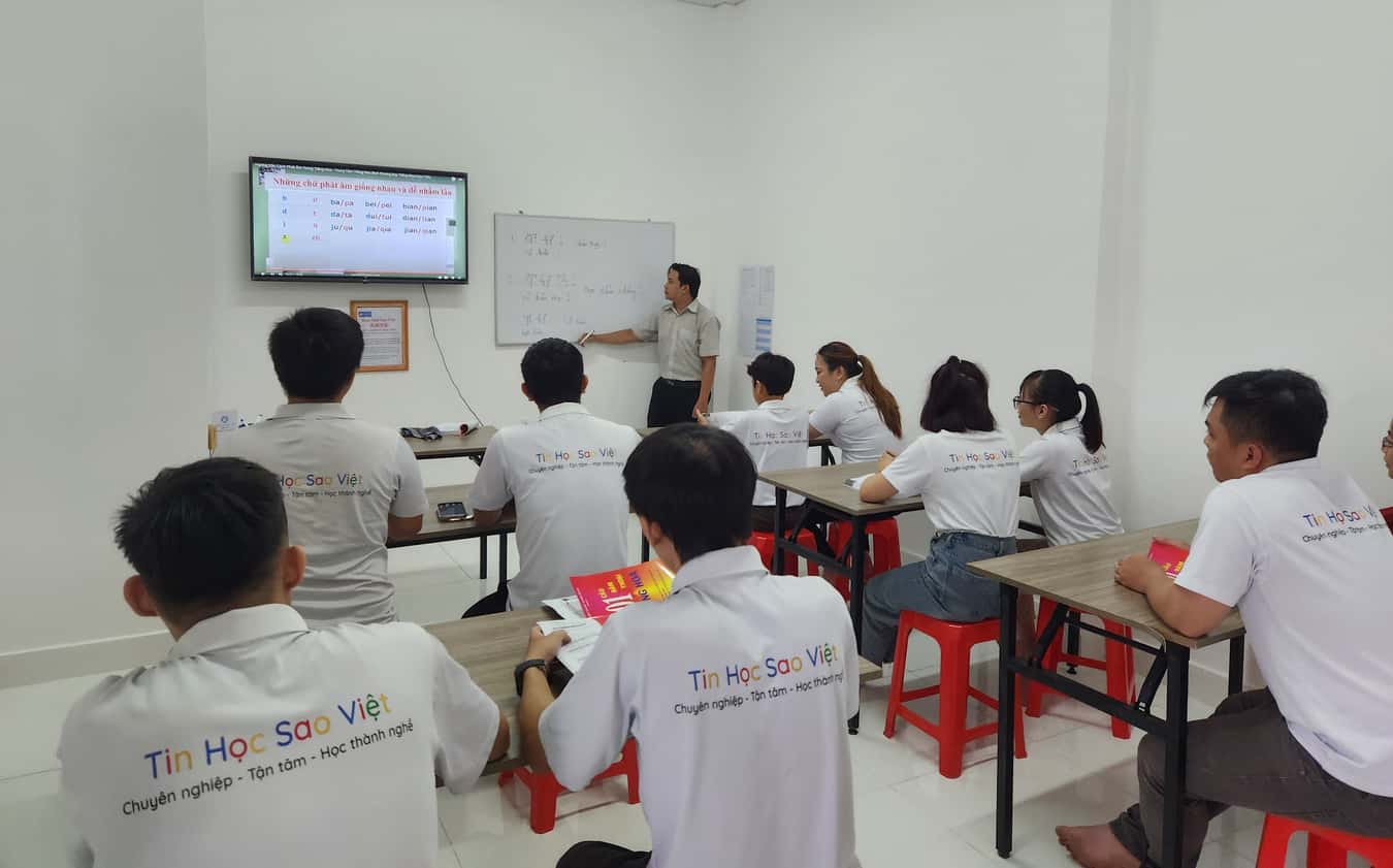 Hình ảnh Học Viên Học Tiếng Trung Tại Trung Tâm Tiếng Hoa Bình Dương 6