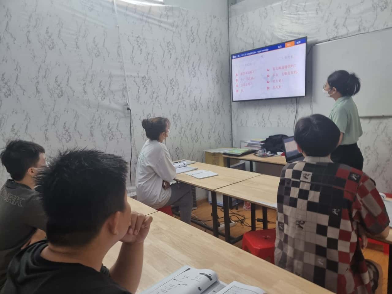 Gia Sư Tiếng Hoa Chuyên Nghiệp Tại Bình Dương